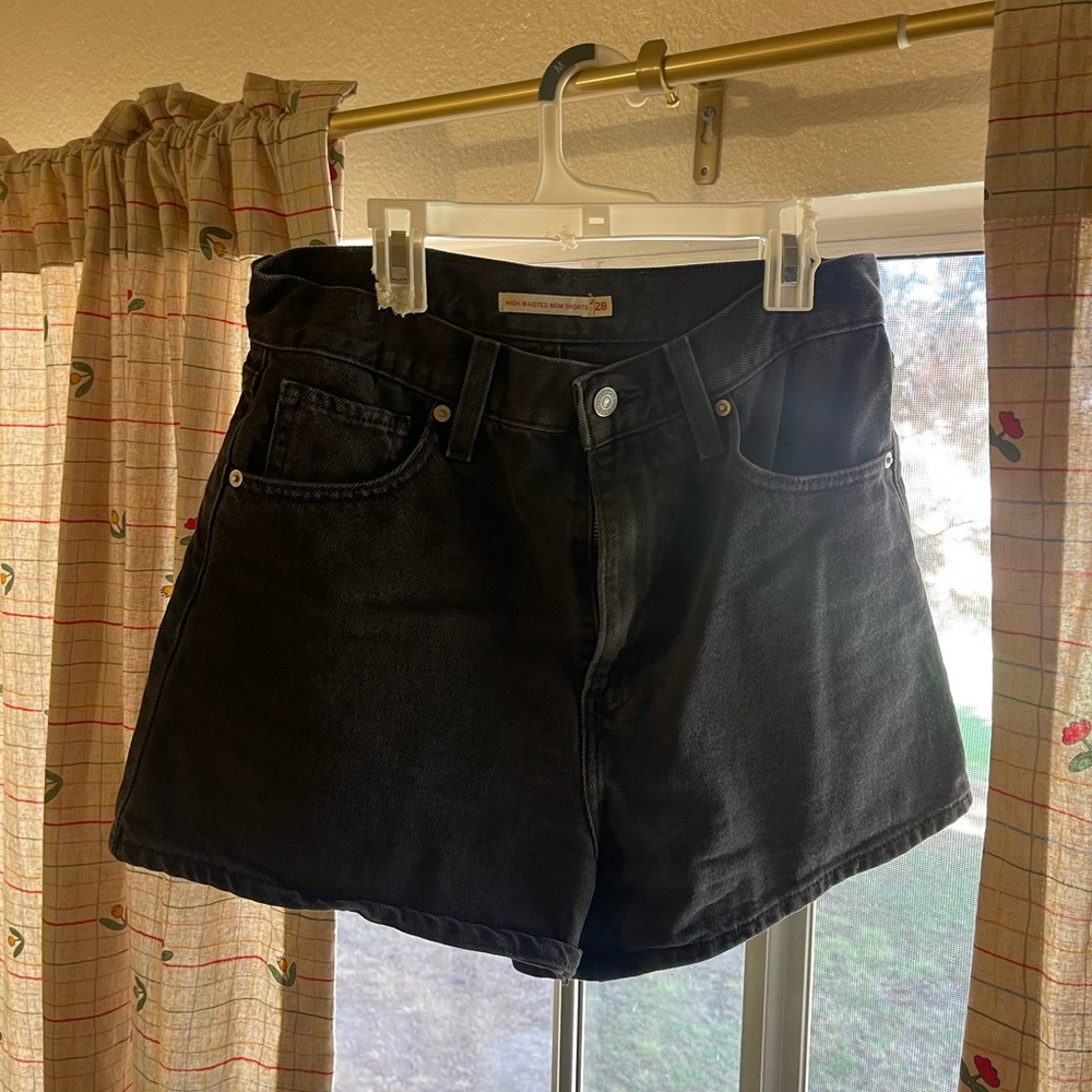 Levi’s high waisted mom shorts
